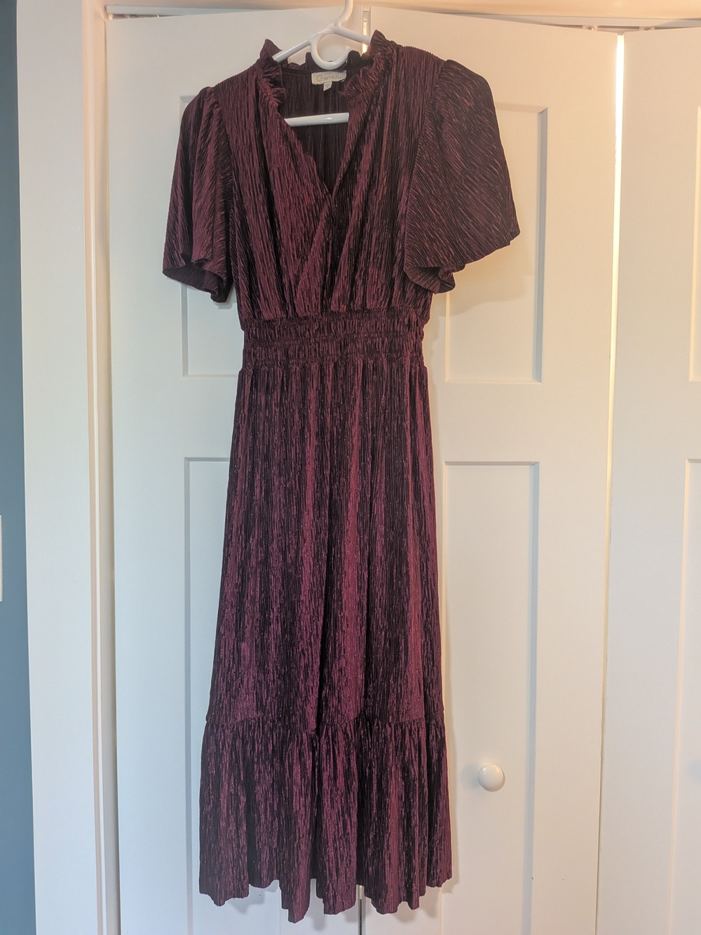 Chenault Long Burgundy Velvet Feel Dress Size S Short Sleeve Holiday Party